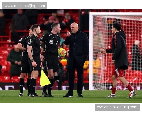 谢什科补时绝平难掩 曼联全场面对密集防守的进攻便秘