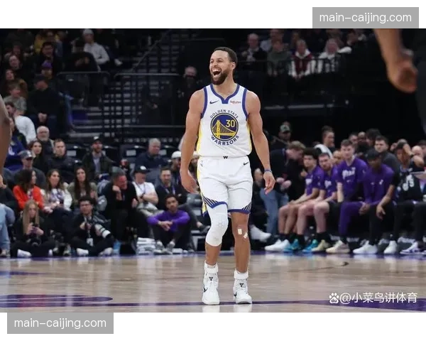 黄蜂127-107大胜太阳，克尼佩尔赛季261记三分破队史纪录